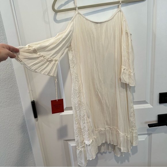 Mossimo Cold Shoulder Cream Lace Dress - Picture 3 of 5